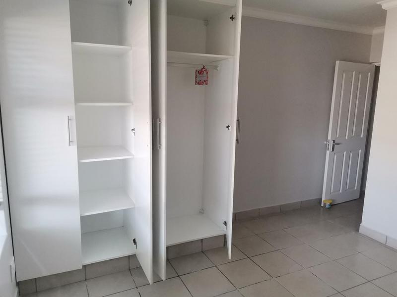 To Let 2 Bedroom Property for Rent in Island View Western Cape